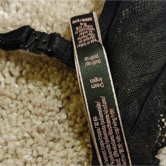 Victoria's Secret Dream Angels perfect Plunge black padded push-up bra 32 D D - Picture 10 of 13